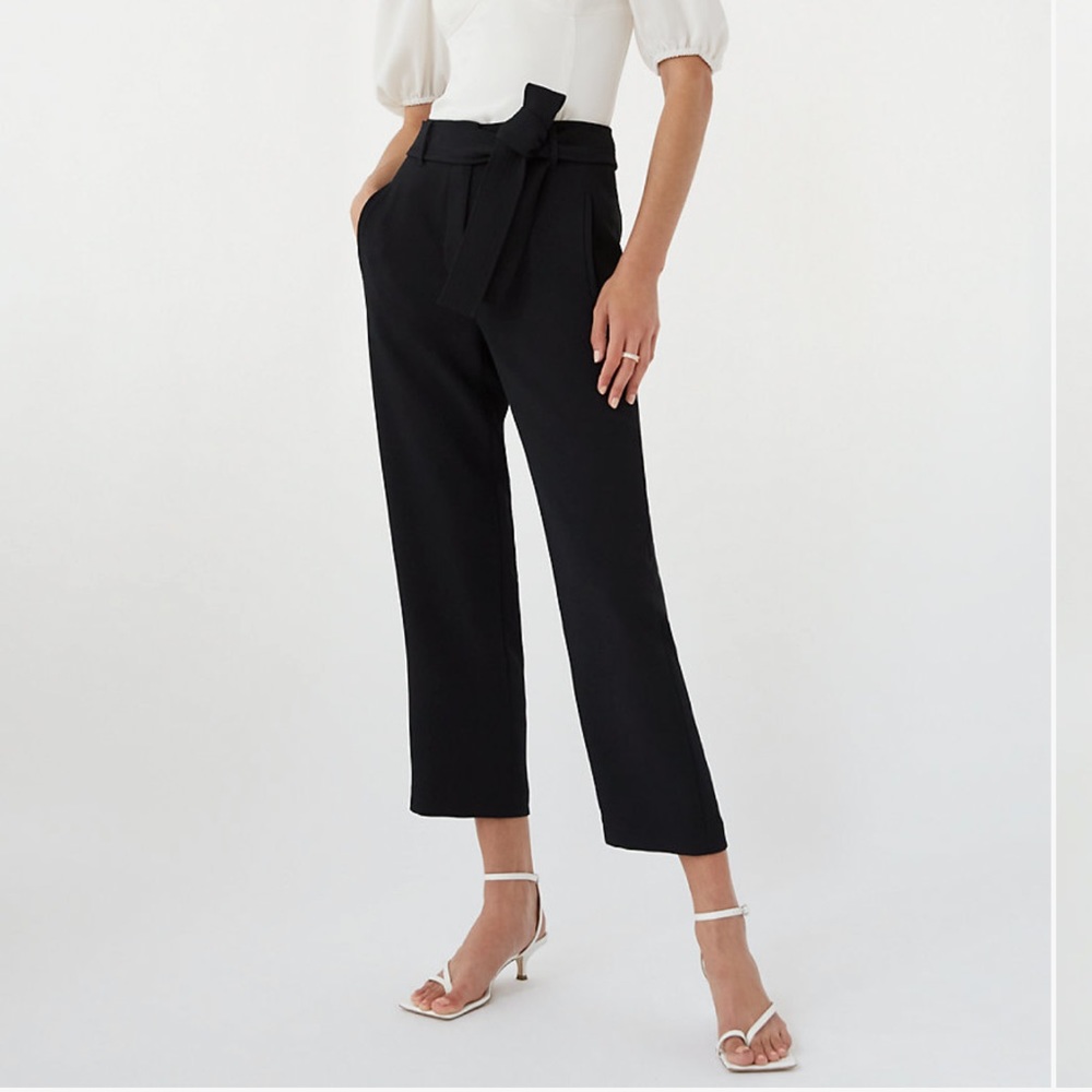 Aritzia Wilfred Tie-Front pants with stripe